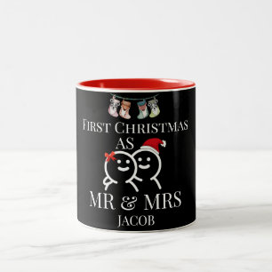 Caneca De Café Em Dois Tons Nosso Primeiro Natal como Sr. e Sra. Newlywing