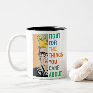 Caneca De Café Em Dois Tons Notoriamente RBG, lute pelas coisas com que se pre