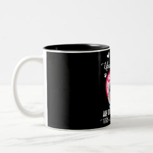 Caneca De Café Em Dois Tons Nunca subestime uma velha mulher com um schnauzer