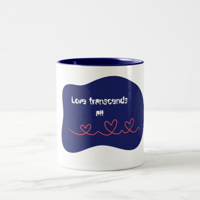 Caneca De Café Em Dois Tons O amor transcende tudo (Centro)