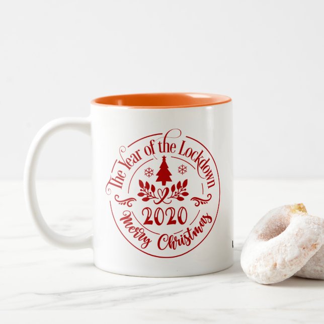 Caneca De Café Em Dois Tons O Ano do Bloqueio 2020 Feliz Natal Divertido (Com Donut)