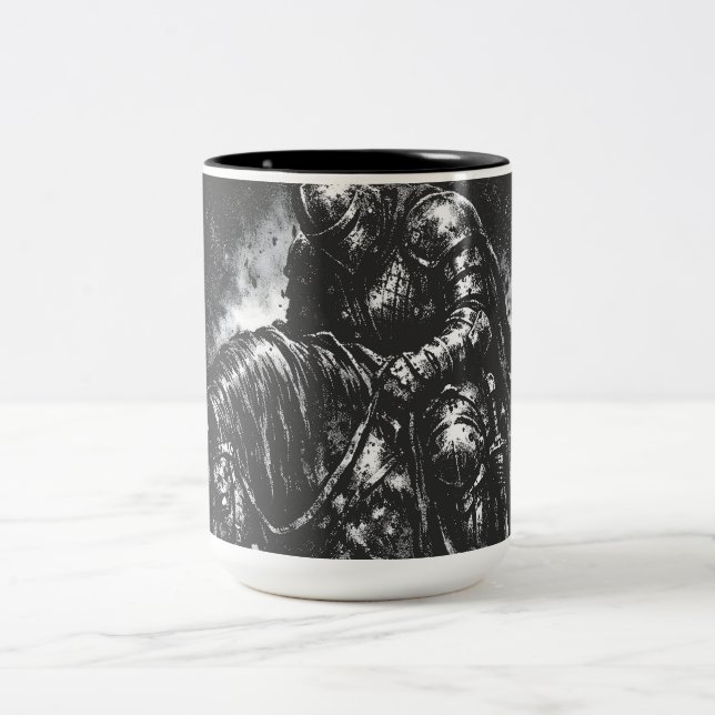 Caneca De Café Em Dois Tons O Cavaleiro Caído por BurnsInHell (Centro)