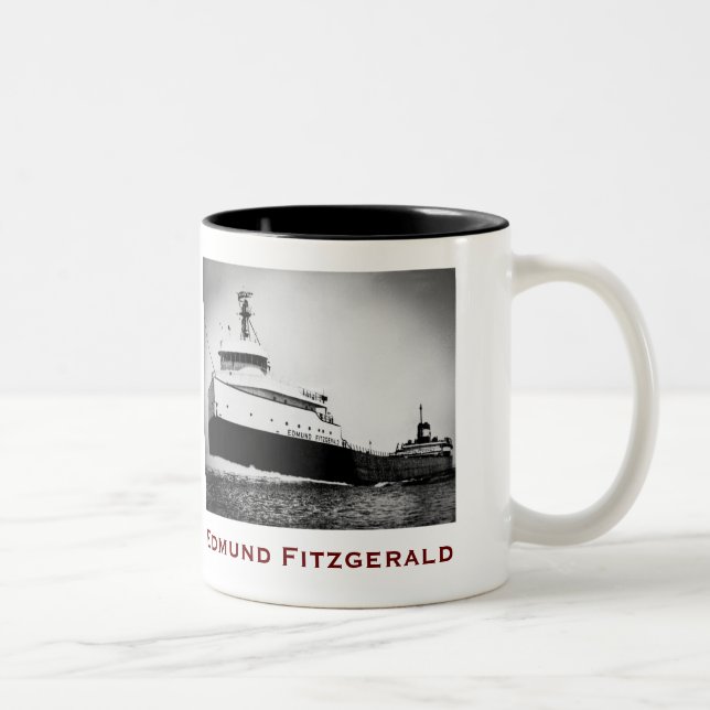 Caneca De Café Em Dois Tons O Edmund Fitzgerald com Nomes da Tripulação (Direita)