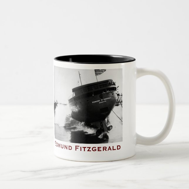 Caneca De Café Em Dois Tons O Edmund Fitzgerald com Nomes da Tripulação (Direita)