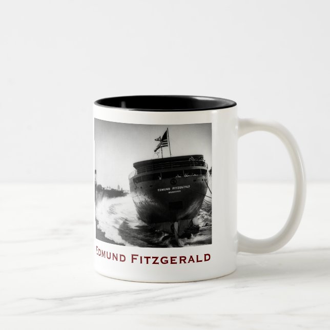 Caneca De Café Em Dois Tons O Edmund Fitzgerald com Nomes da Tripulação (Direita)