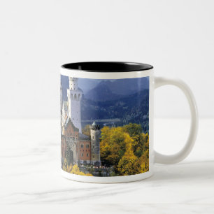 Caneca De Café Em Dois Tons O fantástico Neuschwanstein é um de três
