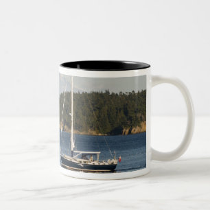 Caneca De Café Em Dois Tons O Monte Baker domina a paisagem