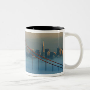 Caneca De Café Em Dois Tons O nevoeiro atravessa a baía de São Francisco