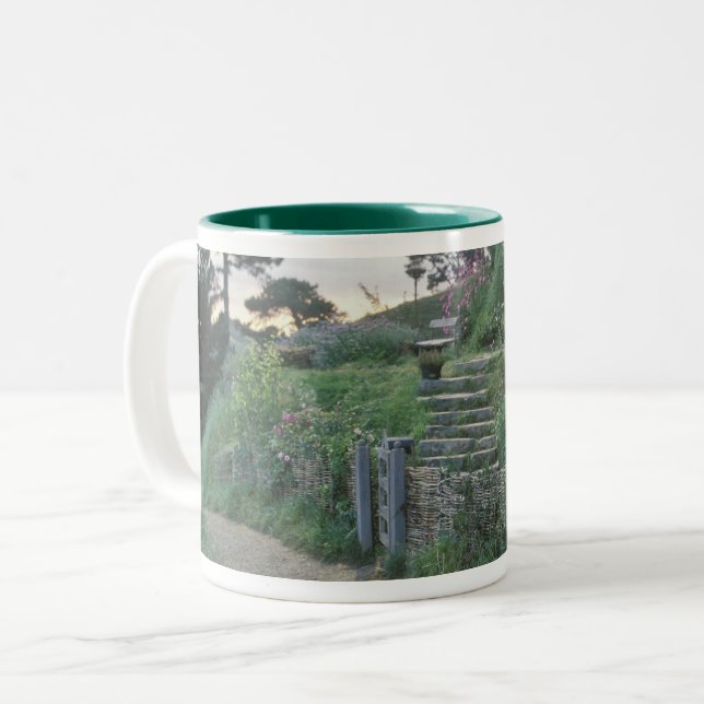 CANECA DE CAFÉ EM DOIS TONS O SHIRE™ (Frente Esquerda)