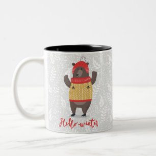 Caneca De Café Em Dois Tons Olá Winter Season Saudando Ilustração Bear Arte