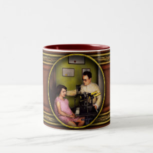 Caneca De Café Em Dois Tons Optometrista - Exame ocular 1929