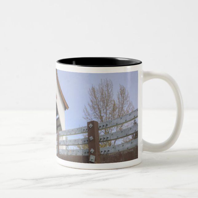 Caneca De Café Em Dois Tons OR, Condado de Jackson, McKee Covered Bridge (Direita)