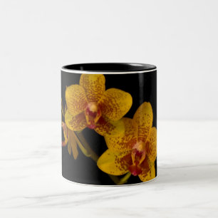 Caneca De Café Em Dois Tons Orquídeas Amarelas em Preto