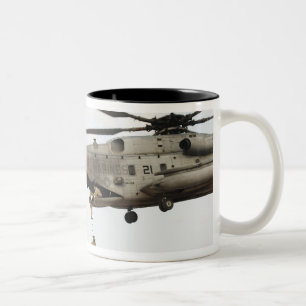 Caneca De Café Em Dois Tons Os pararescuemen da força aérea conduzem uma