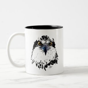 Caneca De Café Em Dois Tons Osprey Desenho Olhos Pretos e Brancos Piercing