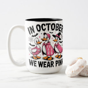 Caneca De Café Em Dois Tons Outubro Patos de Halloween Vestimos Rosa