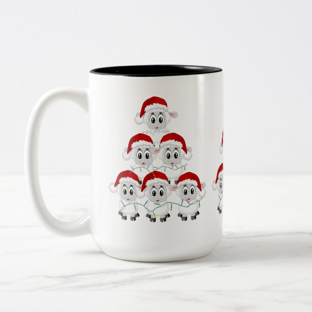 Caneca De Café Em Dois Tons Ovelha de Natal bonita (Esquerda)