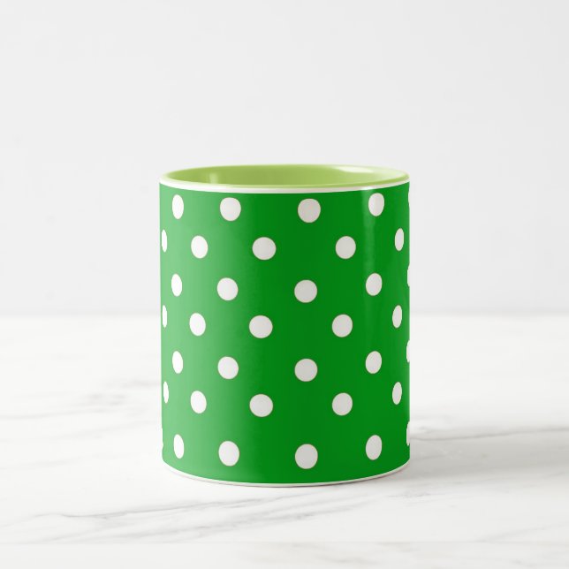 CANECA DE CAFÉ EM DOIS TONS PADRÃO DE BOLINHAS VERDES E BRANCAS (Centro)