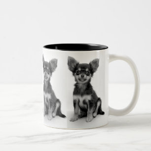 Caneca De Café Em Dois Tons Padrão de Filhote de Chihuahua Fofo e Felpudo