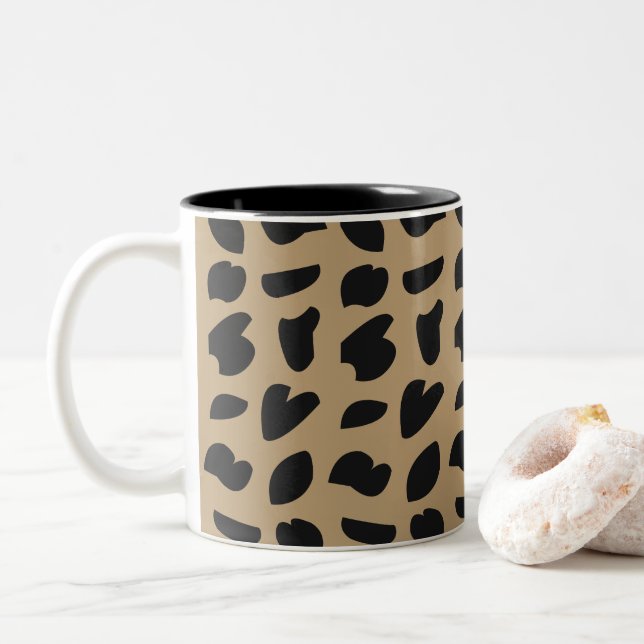 Caneca De Café Em Dois Tons Padrão de leopardo moderno e elegante (Com Donut)