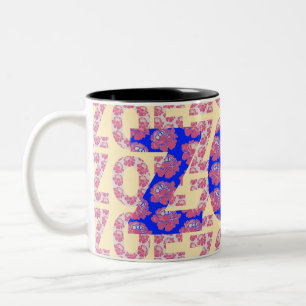 Caneca De Café Em Dois Tons Padrão de Nome de Zoe