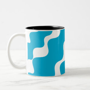 Caneca De Café Em Dois Tons Padrão de ondas ofuscantes brancas e azuis