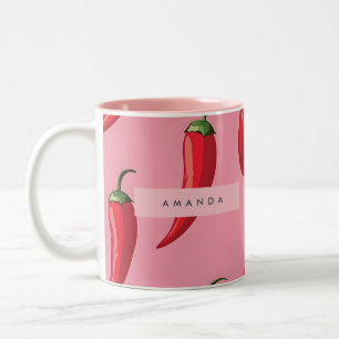 Caneca De Café Em Dois Tons Padrão de Pimenta Vermelha Picante em Fundo Rosa