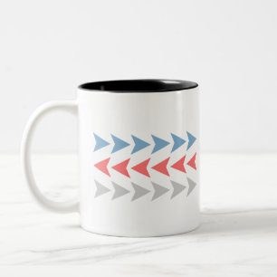 Caneca De Café Em Dois Tons Padrão de Seta