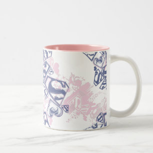 Caneca De Café Em Dois Tons Padrão de Supergirl Pink e Púrpura