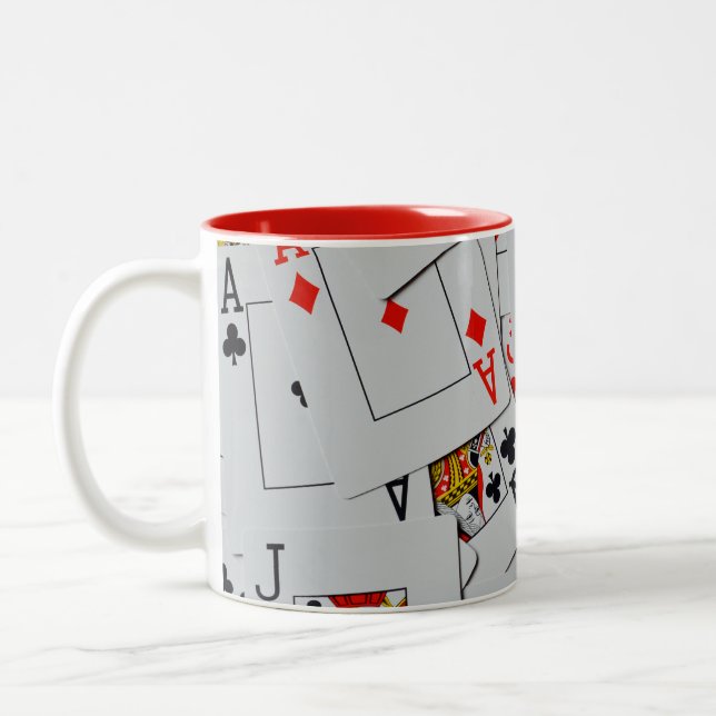 Caneca De Café Em Dois Tons Padrão Do Deck De Cartões De Jogada Espalhados, (Esquerda)