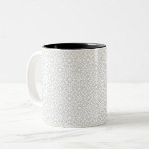 Caneca De Café Em Dois Tons Padrão Floral de Renda Branca Elegante