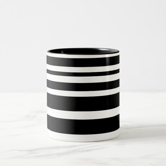 Caneca De Café Em Dois Tons Padrões clássicos preto e branco Stripes (Centro)
