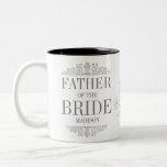 Caneca De Café Em Dois Tons Pai da noiva, Monograma de Casamento de cinzas Rus<br><div class="desc">Casamento</div>