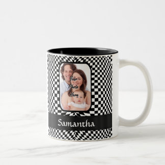 Caneca De Café Em Dois Tons Painéis de checagem em preto-e-branco