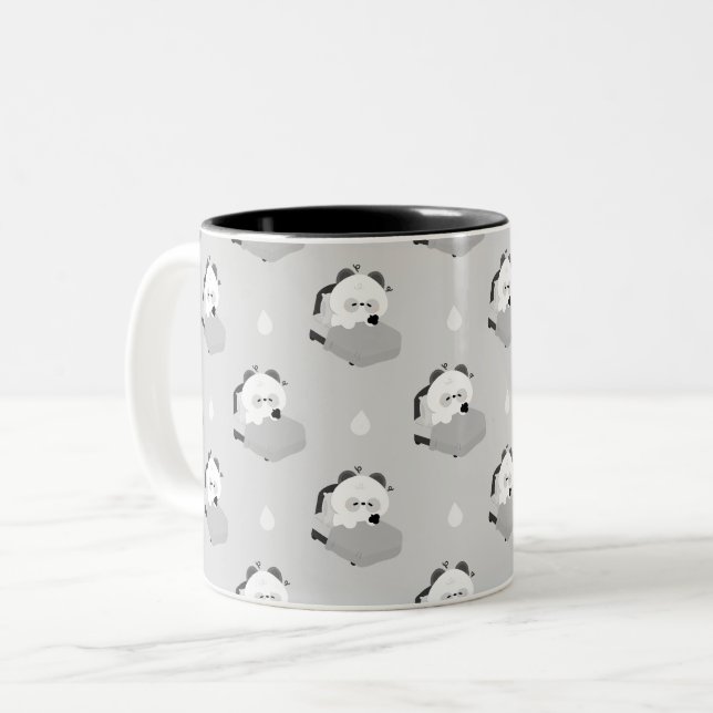 Caneca De Café Em Dois Tons Panda Cansado Fofo (Frente Esquerda)