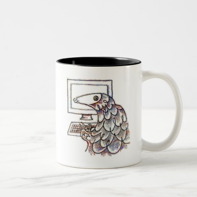 Caneca De Café Em Dois Tons Pangolin em um computador (Direita)