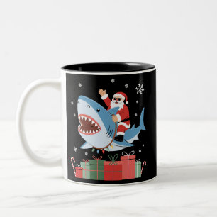 Caneca De Café Em Dois Tons Papai Noel Cavalgando Camisa de Natal de Tubarão F
