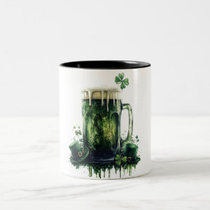 Caneca De Café Em Dois Tons Parabéns ao Dia de São Patrício! Ilustração de Cer