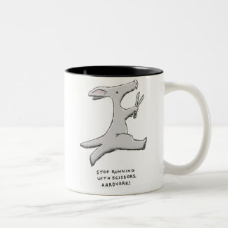 Caneca De Café Em Dois Tons pare o corredor com tesouras, porco-da-terra!