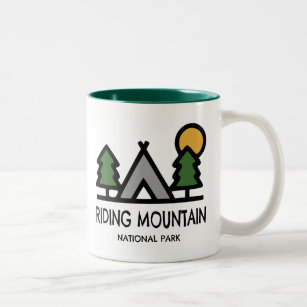 Caneca De Café Em Dois Tons Parque Nacional de Montanha em Pista