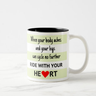 Caneca De Café Em Dois Tons Passeio de bicicleta com suas listras cardíacas