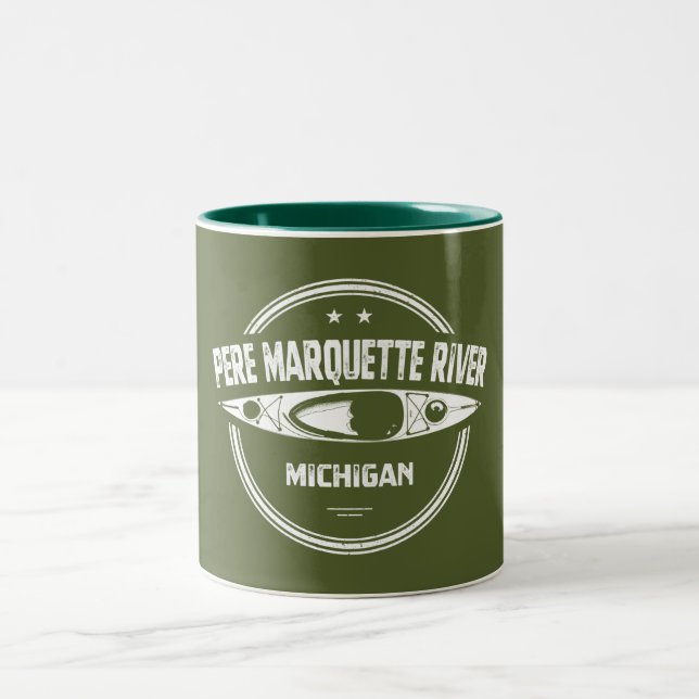 Caneca De Café Em Dois Tons Pere Marquette River Michigan Kayaking (Centro)