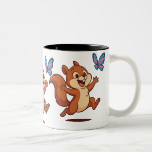 Caneca De Café Em Dois Tons Perseguição Alegre – Esquilo Feliz & Borboleta