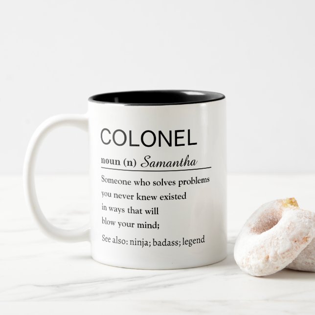 Caneca De Café Em Dois Tons Personalized Colonel Dictionary Definition (Com Donut)