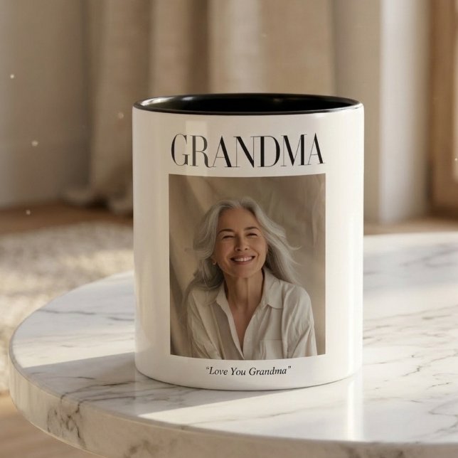 Caneca De Café Em Dois Tons Personalized Grandma Photo Mug | Love You Grandma  (Criador carregado)