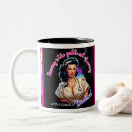 Caneca De Café Em Dois Tons Pinup_ Nurse Badass