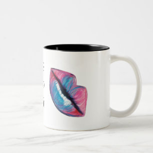 Caneca De Café Em Dois Tons Pnha sobre algum batom e viva um pouco!