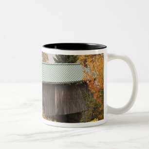 Caneca De Café Em Dois Tons Ponte coberta, Vermont, EUA