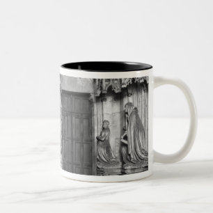 Caneca De Café Em Dois Tons Portal com um trumeau que descreve o Virgin