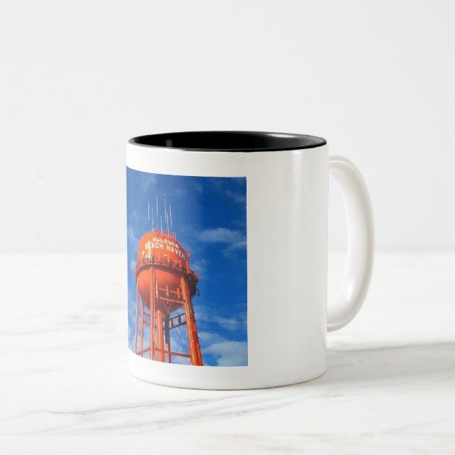 CANECA DE CAFÉ EM DOIS TONS PRAIA TEM ÁGUA TOWER MUG (Frente Esquerda)